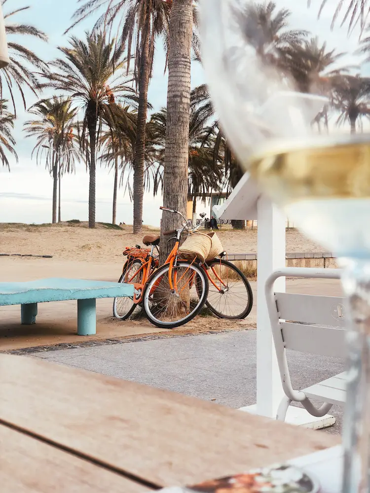 fietsen op het Valencia strand