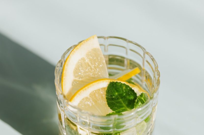 Fino & tonic cocktail